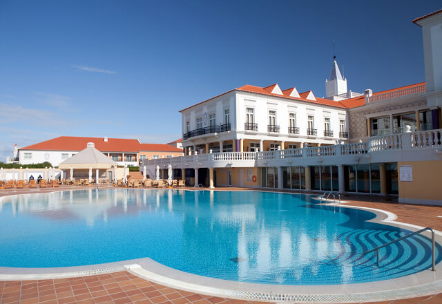 Poolbar des Praia d'el Rey Marriott Golf & Beach Resort, Portugal